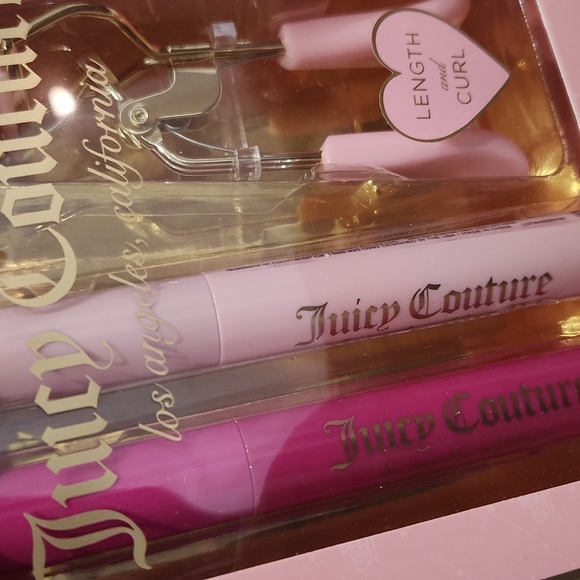 🔹️Juicy Couture 🔹️Pink Mascara Duo with Lash Curler - Picture 4 of 5